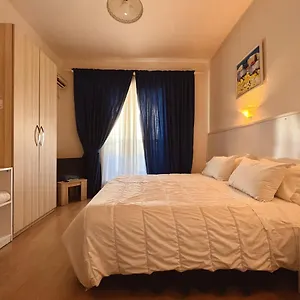 Tirana Central Guesthouse Otel