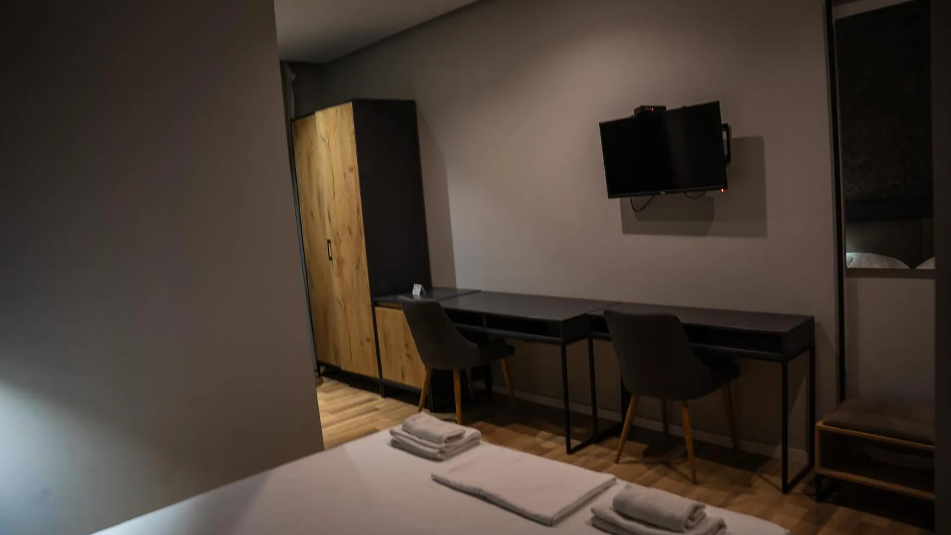 Center Boutique Hotel Tirana 3*,